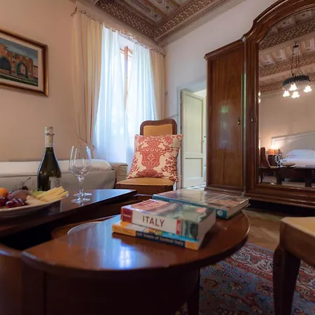 Otel Scacciapensieri Boutique 4*