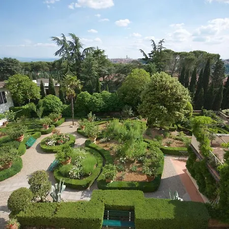 Otel Scacciapensieri Boutique 4*
