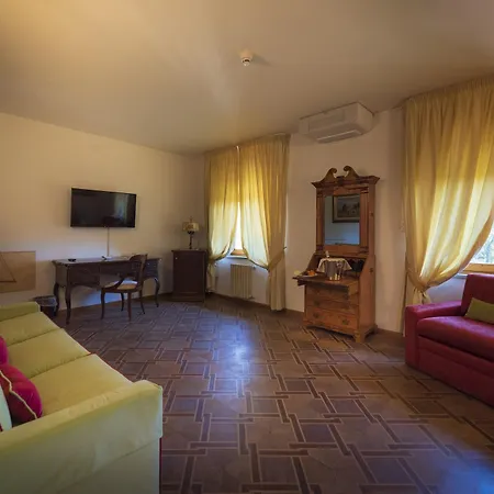 Otel Scacciapensieri Boutique 4*