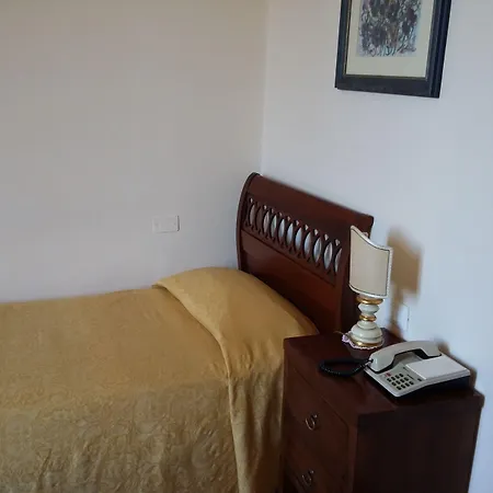 Hotel Scacciapensieri Boutique 4*