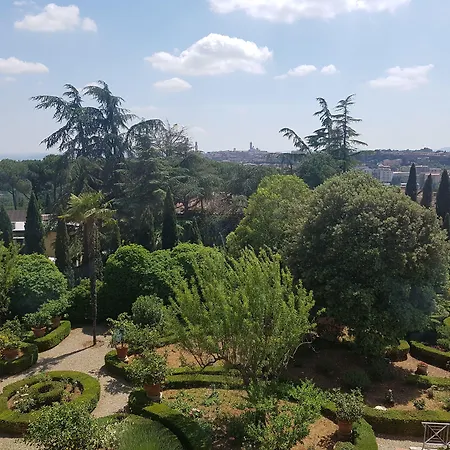Scacciapensieri Boutique Hotel 4*